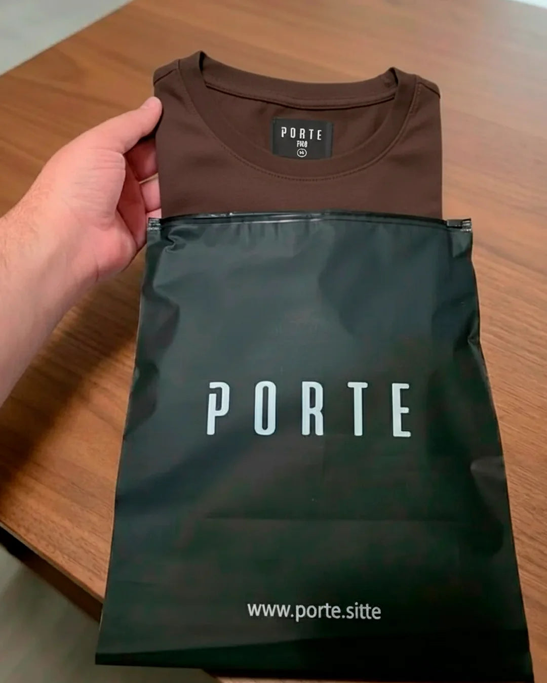 Essential PRO Tee - Espresso